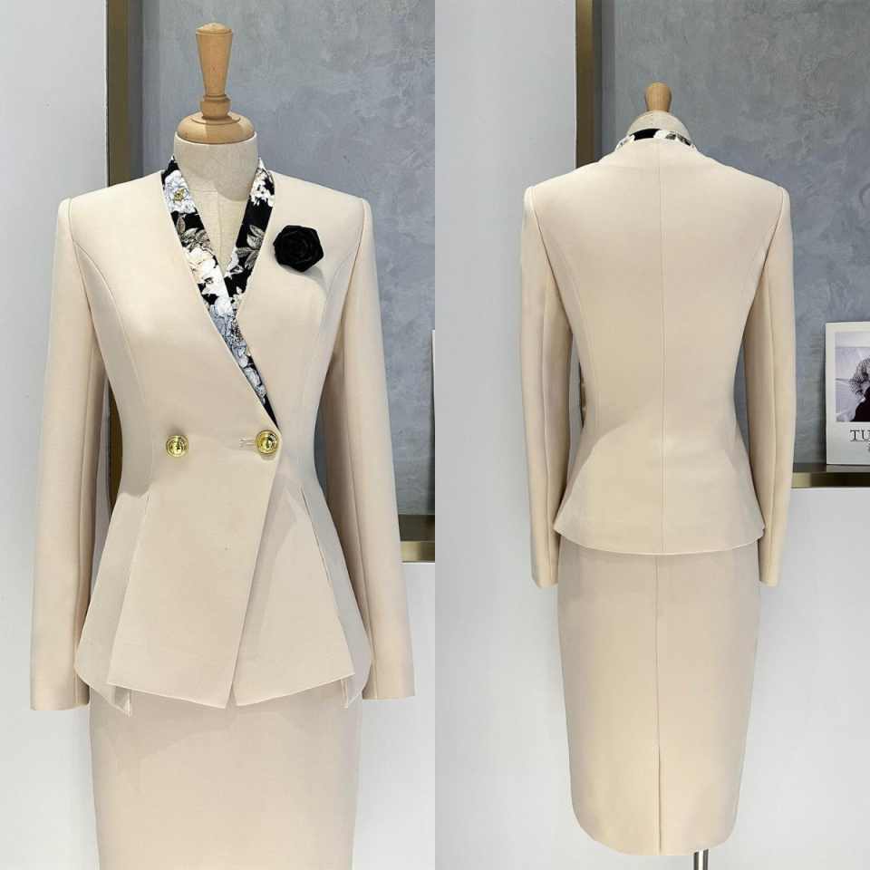 Women Formal Wear For Conference - Elegante Conjunto de Traje para Mujer